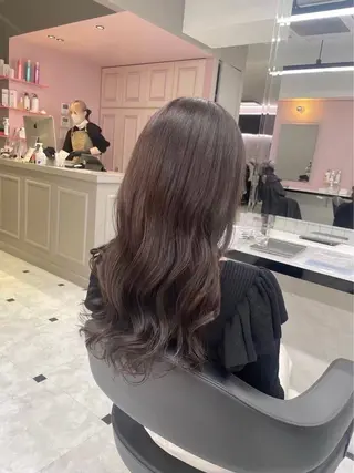 ロング カラー 盛れる上質ワンホン ヘア🤍YUME🤍のヘアスタイル