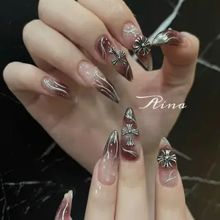 ネイル moca心斎橋店 Aina🐈⬛🤍のネイルデザイン