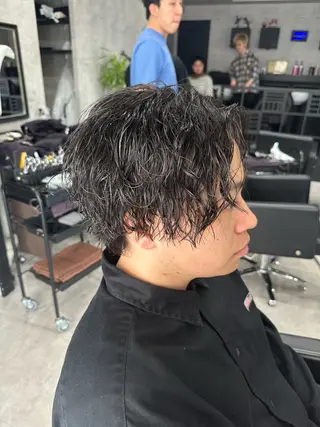 ショート パーマ メンズ ユウ🪄 パーマ指名No1のヘアスタイル