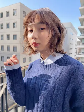 ミディアム カラー AiM 大名　似合わせカットのヘアスタイル