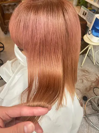 ミディアム カラー レイヤーウルフ エクステ磯部のヘアスタイル