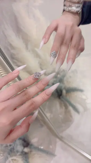 ネイル emu【心斎橋店】 yunaのネイルデザイン