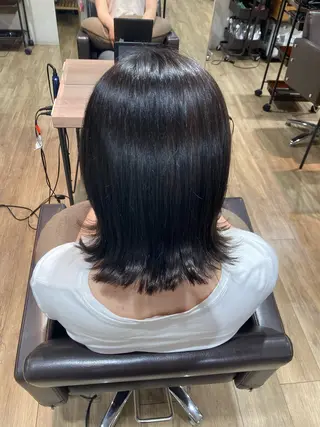 ミディアム 川畑 心子のヘアスタイル