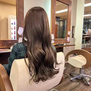 ロング カラー 山崎 絵莉香のヘアスタイル