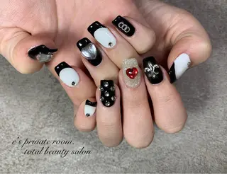 ネイル LAVISH nail salonのネイルデザイン