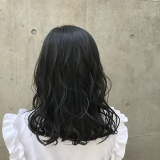 ミディアム カラー 暗髪とオリーブ🌿 渡辺拓人のヘアスタイル