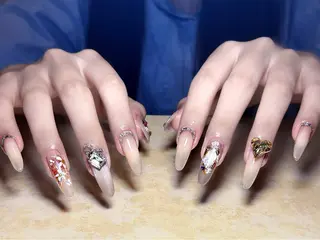 ネイル LI XINLUのネイルデザイン