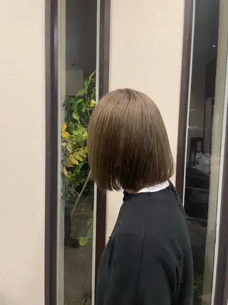 ショート 似合わせレイヤー/透 明感カラー/momiのヘアスタイル