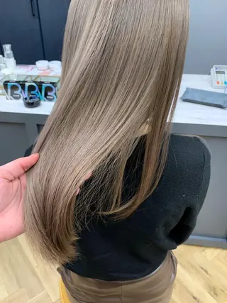 ロング 福山 晴香のヘアスタイル