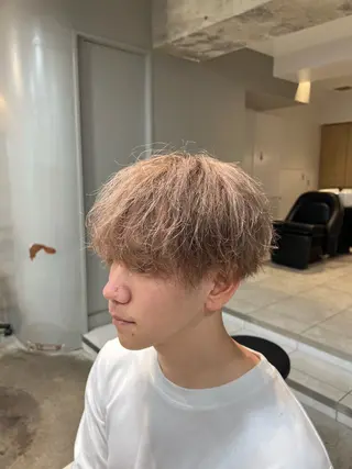 ショート カラー 井上 虎汰郎のヘアスタイル