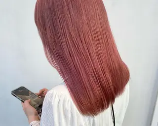 セミロング 小林 朋花のヘアスタイル