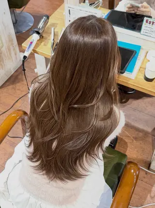 ロング 谷田部 紗和のヘアスタイル
