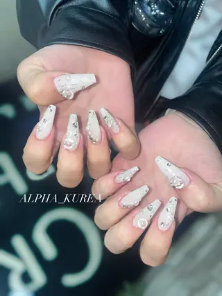 ネイル ALPHA. KUREAのネイルデザイン