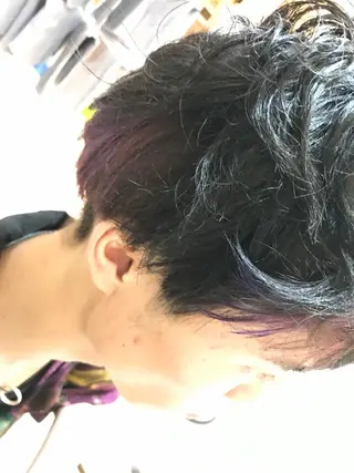 カラー 岡本 智次のヘアスタイル
