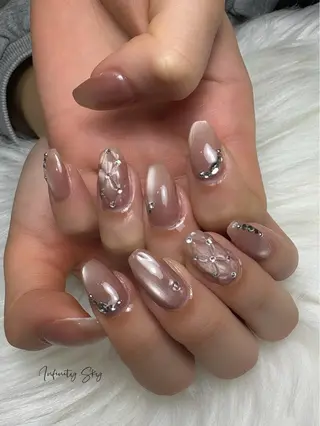 ネイル infinity skyのネイルデザイン