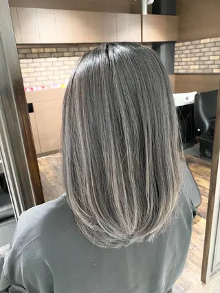 ミディアム 白井 秀太郎のヘアスタイル