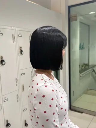 ショート カラー 透明感ハイトーン 🪽☾mizukiのヘアスタイル