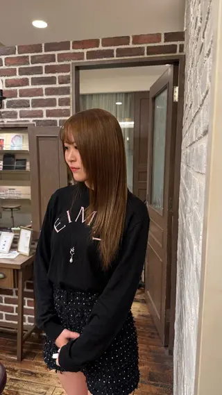 ロング カラー ｢韓国風カラー ｣サナのヘアスタイル