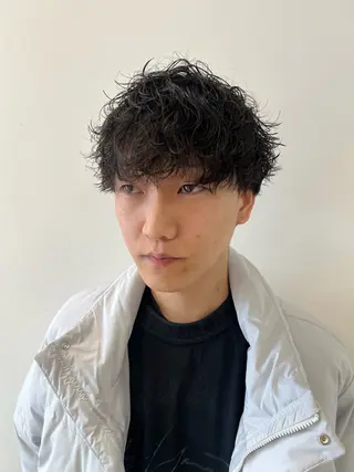 ショート パーマ メンズ ハイトーン/ウルフ /レイヤー/坂野幸伸のヘアスタイル