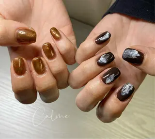 ショート カラー ネイル Nailsalon Calmeのネイルデザイン