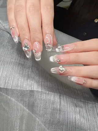 ネイル Lee Nailsのネイルデザイン