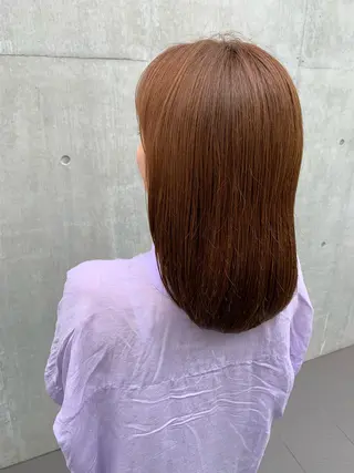 ミディアム カラー トップ スタイリストのヘアスタイル