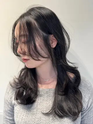 ロング カラー SALOWIN梅田茶屋町Suite店所属・韓国美容室出身 🌹Sana/梅田のヘアスタイル