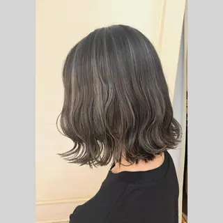 ショート カラー 浅沼 久瑠美のヘアスタイル