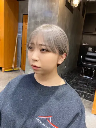 ショート カラー 透明感カラー🌿 グレージュ🐺陽介のヘアスタイル
