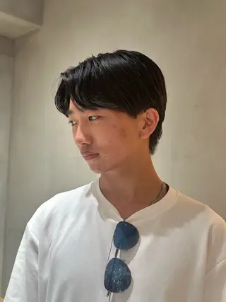 メンズ ミオ💎ショート 透ける暗髪のヘアスタイル