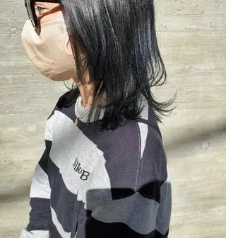 ミディアム 谷 結奈のヘアスタイル
