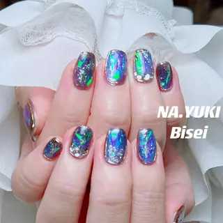 ネイル 🦋 Queenieのネイルデザイン