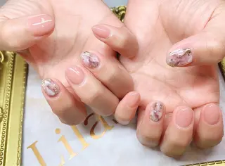 ネイル Lilas Nailのネイルデザイン