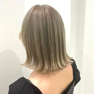 カラー 🫧 THEATER 【公式】🫧天神🫧のヘアスタイル