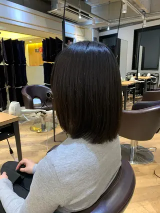ミディアム トクシ ーのヘアスタイル