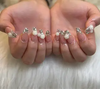 ネイル AKIKO ネイルサロンのネイルデザイン