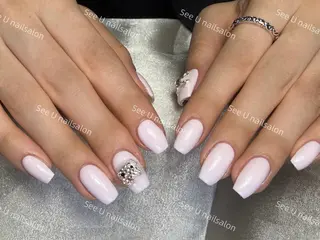 ネイル See.u モモ（南浦和）のネイルデザイン