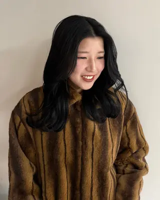 ロング カラー 近藤 詩桜のヘアスタイル