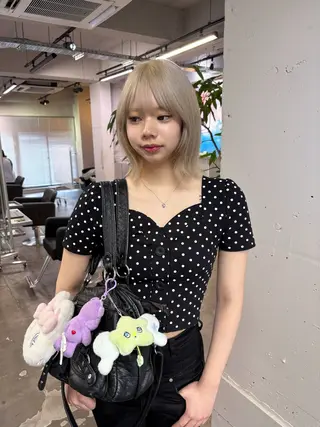 ショート カラー ハイトーン レイヤー🎀meiのヘアスタイル