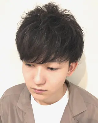 ミディアム パーマ メンズ メンズヘア特化 崎田 成人のヘアスタイル