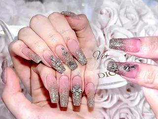 ネイル ✨Nailsalon Vi+✨のネイルデザイン