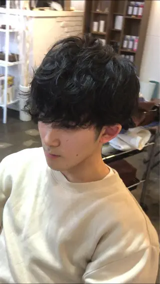 メンズ メンズパーマヒロ トのヘアスタイル
