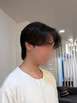 メンズ HEALHAIR 堀江店のヘアスタイル