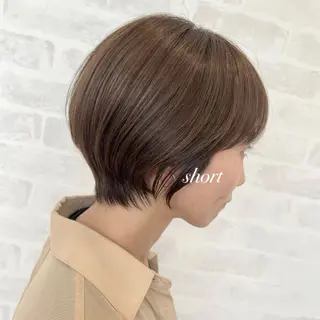 ショート カラー 顔周りカット/透明感 カラー🤍大塚蛍のヘアスタイル