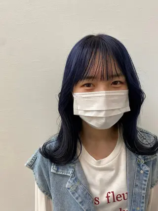 カラー defi リカのヘアスタイル