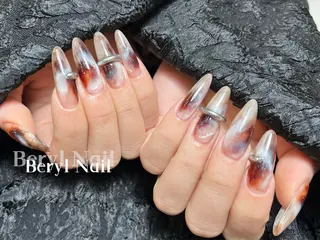 ロング Beryl Nail 新大久保のネイルデザイン