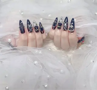ネイル uu ネイルサロン関内🌼のネイルデザイン
