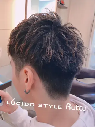 ショート カラー アザマ　ヤスカツ _rosso 川口のヘアスタイル