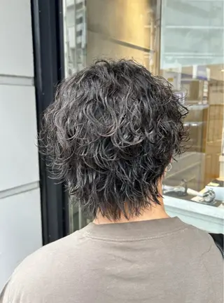 パーマ メンズ ナルミ ケイスケのヘアスタイル