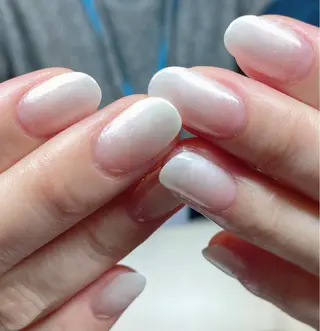 ネイル ニュアンスネイル🌈 MYU Nailsのネイルデザイン